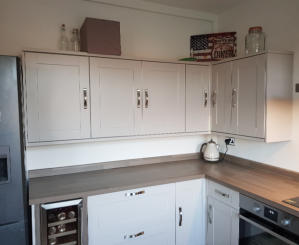 Howdens kitchen in Stockport with 2 ovens and laminate worktops